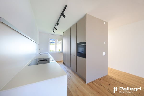 Lago, sole, design e residenza secondaria 5