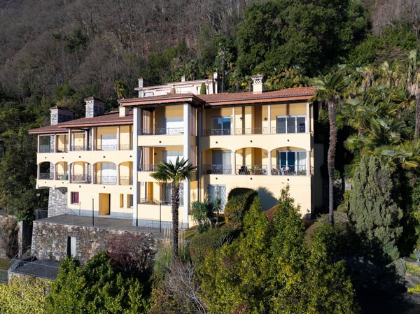 Exklusive Attikawohnung mit unverbaubarem Seeblick und privatem Seezugang mit Strand 2