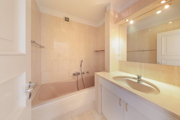 Exklusive Attikawohnung mit unverbaubarem Seeblick und privatem Seezugang mit Strand 10