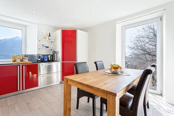 Wunderschöne, möblierte Ferienwohnung mit herrlicher Aussicht 6