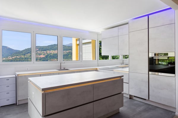 Favoloso Appartamento 5.5 locali, con Vista Lago e Piscina a Montagnola, Svizzera 3