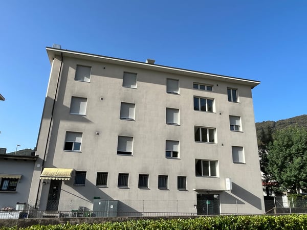 Ottimo investimento di Spazio Commerciale in Vendita a Lamone 13