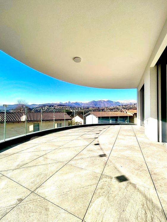 1.5 LOCALI CON TERRAZZA E POSTO AUTO IN GARAGE 1