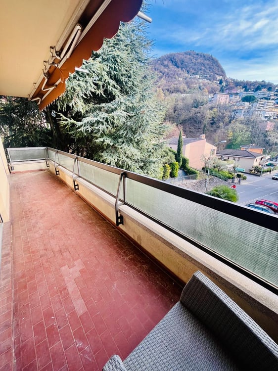 Elegante appartamento 1.5 locali con posto auto e balconi 3