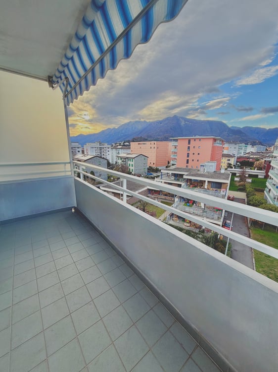 1.5 locali spazioso e luminoso in centro a Locarno 3