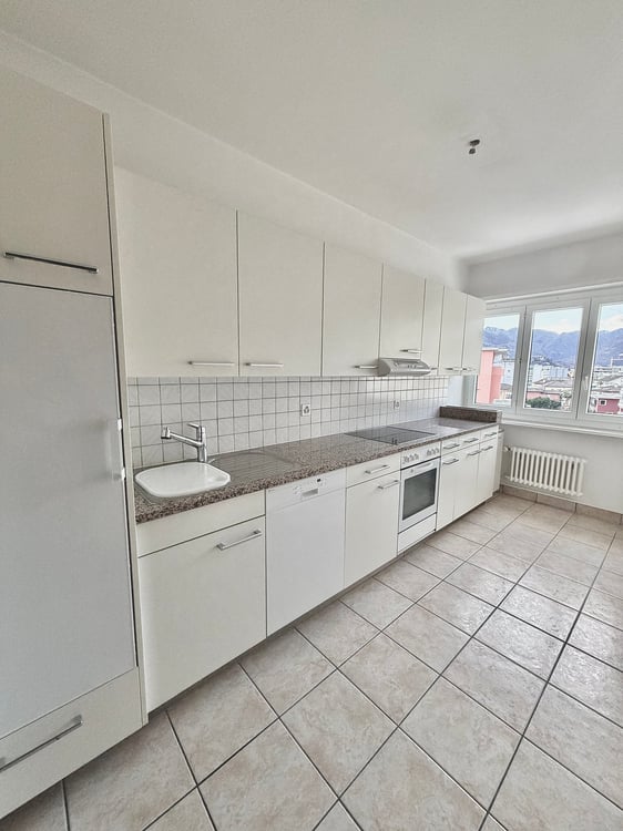 1.5 locali spazioso e luminoso in centro a Locarno 6