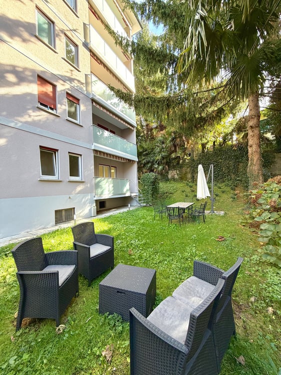 1.5 locali ARREDATO, con ampio GIARDINO a Massagno 11