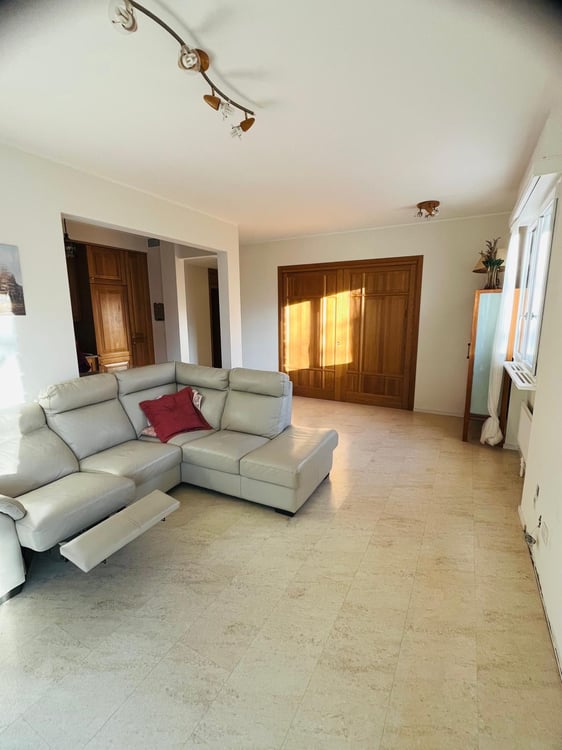 Splendido  1.5 locali ultimo piano con camino, balconi e posto auto 2