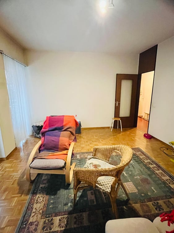 Ampio 1.5 con balconi e piscina condominiale a Cassarate 2