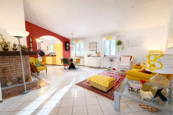 Casa di nucleo con giardino privato e terrazzo a Muzzano 1