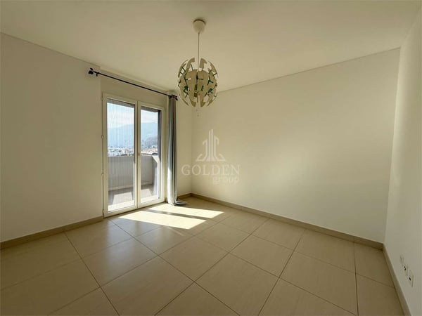 4.5 locali con grande terrazza panoramica e accesso privato al piano a 7