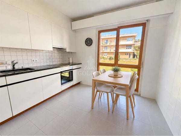 Breganzona - 2.5 locali 160 m² al 2 piano, trasformabile in 5.5 7