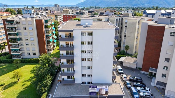 3.5 locali con balcone a pochi passi da Piazza Grande 13