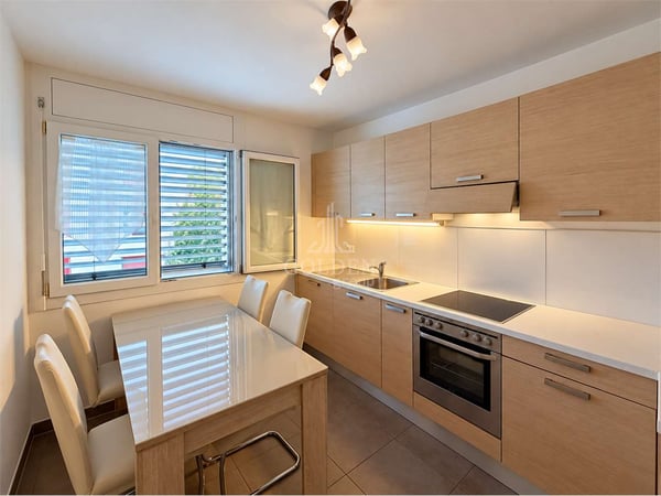 Pregassona: 5.5 locali con ampio balcone e tre camere 5