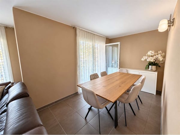 Pregassona: 5.5 locali con ampio balcone e tre camere 6