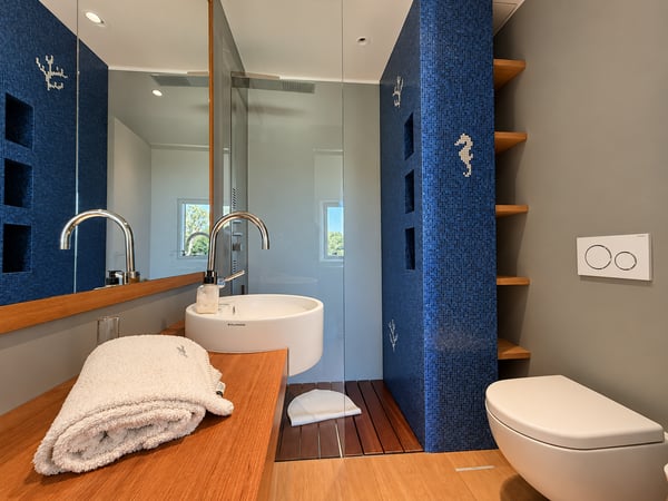 Stunning Duplex Apartment with Lake Views in Montagnola – Gentilino for rent 24