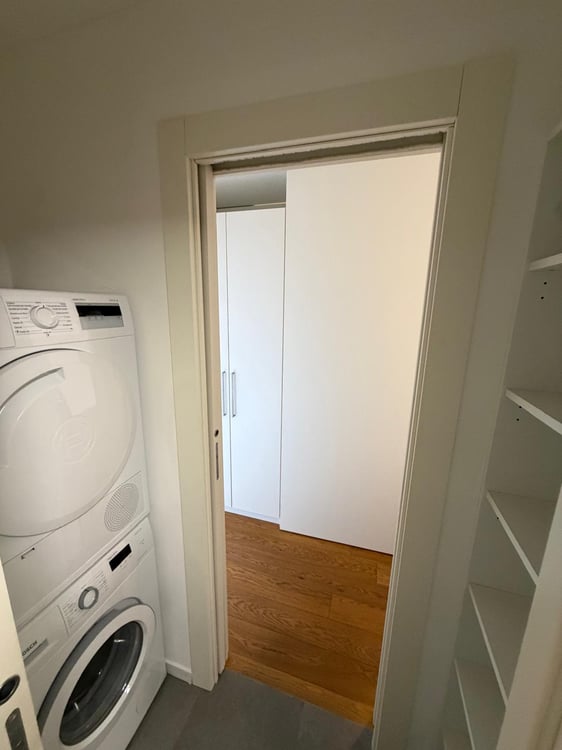 2.5 locali completamente rinnovato a Breganzona – luminoso, tranquillo e ben servito 9