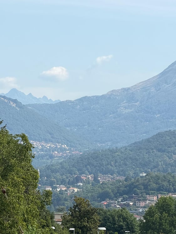 2.5 locali completamente rinnovato a Breganzona – luminoso, tranquillo e ben servito 2