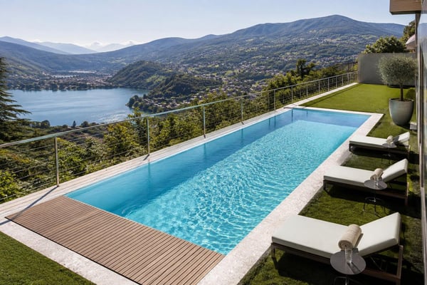 Elegante villa con vista panoramica sul lago, piscina a sfioro e giardino privato 6
