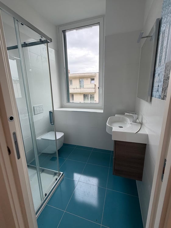Magliaso – Elegante 3,5 locali immerso nel verde con balcone e posteggio 7