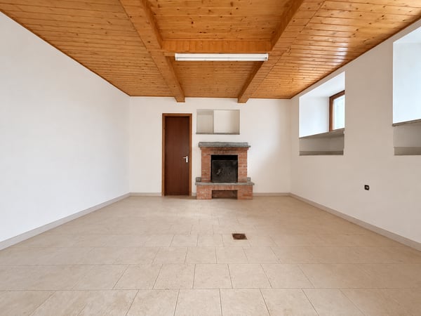 Collina d’Oro: potenziale a reddito o una casa di 7 locali tutta da vivere 21
