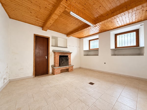 Collina d’Oro: potenziale a reddito o una casa di 7 locali tutta da vivere 16