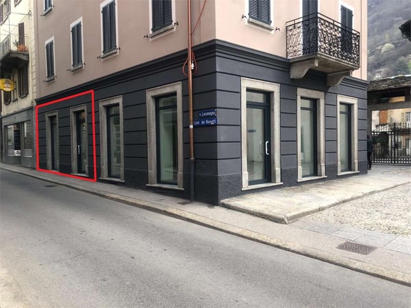 Affittasi Locale Commerciale - 9 m² - Centro Biasca 1