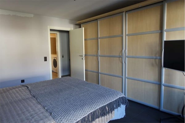 Raro ! 1.5 locali con grande terrazza e accesso al giardino 4