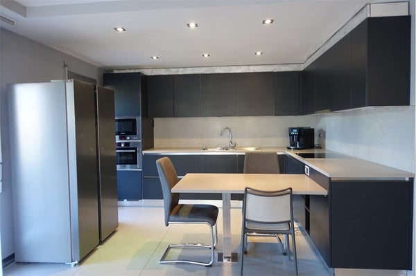 Raro ! 1.5 locali con grande terrazza e accesso al giardino 6