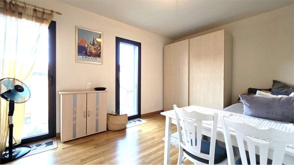 3.5 locali con possibilità di residenza secondaria 9