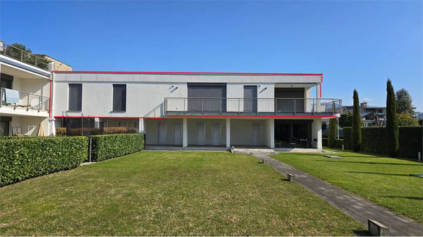 Proprietà d'eccezione - 6,5 locali con piscina e finiture di alto stan