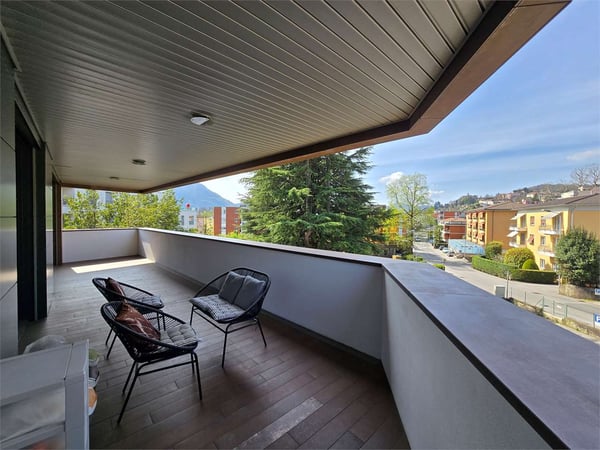 Elegante 4.5 con terrazza e lavanderia in casa 4
