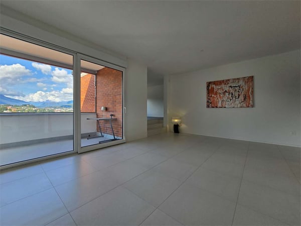 Paradiso - Luminoso 4.5 locali con ampi spazi e finiture moderne