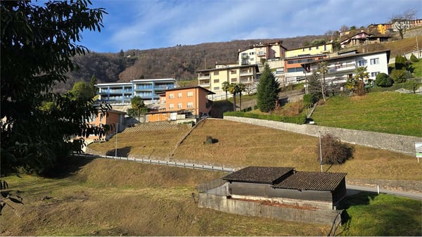 Casa bifamiliare - Attico panoramico con appartamento a reddito 4