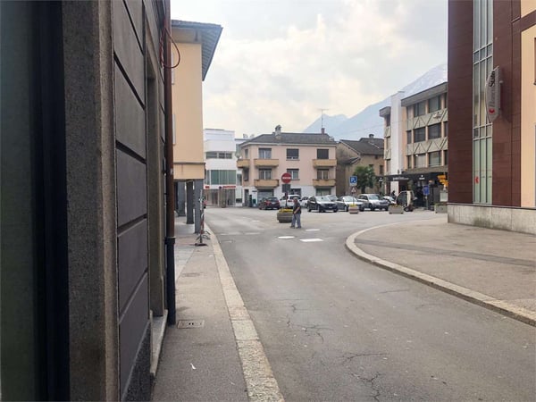 Affittasi Locale Commerciale - 40 m² - Centro Biasca 6
