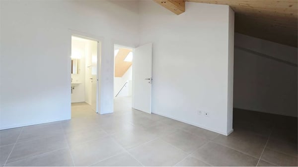 Mansardato Attico 3.5 locali - Ascensore diretto in casa - No conguagl 13