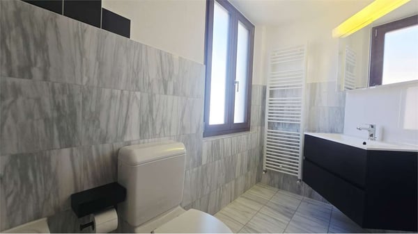 Nucleo di Vezia: casa 3 livelli rinnovata con charme ticinese 12
