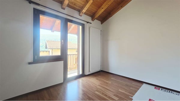 Nucleo di Vezia: casa 3 livelli rinnovata con charme ticinese 3