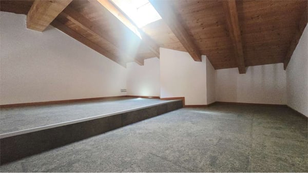Nucleo di Vezia: casa 3 livelli rinnovata con charme ticinese 6