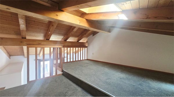 Nucleo di Vezia: casa 3 livelli rinnovata con charme ticinese 7