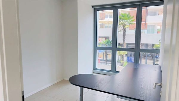 AFFITTASI UFFICIO IN ZONA MOLTO SERVITA 5