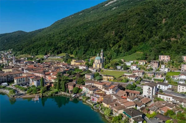 Riva San Vitale - Casa di nucleo con progetto approvato 2