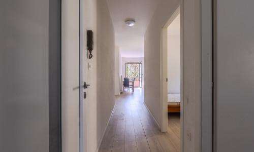 LUGANO - Appartamento 1.5 locali rinnovato in zona centrale con garage 8