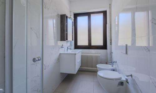 LUGANO - 3 Appartamenti 3.5 locali rinnovati con garage | Ottimo inves 4