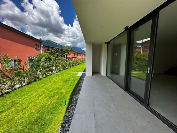 NUOVE VILLE CON GIARDINO IN ZONA RISERVATA 2