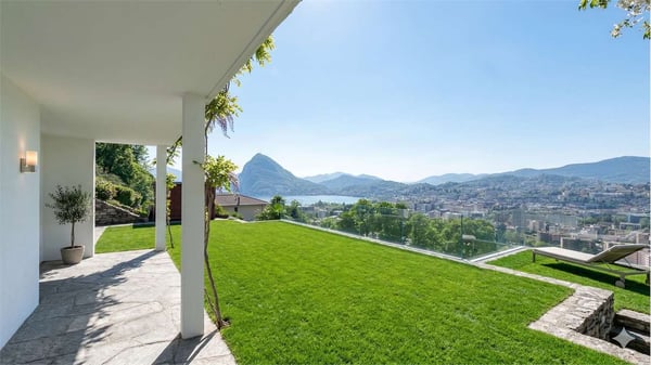 Esclusiva casa indipendente con vista lago e piscina 10