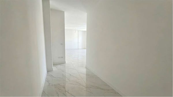 Bizzarone - Residenza Panorama: Trilocale con terrazzo, piscina e vist 11