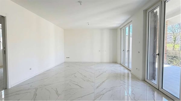 Bizzarone - Residenza Panorama: Trilocale con terrazzo, piscina e vist 9