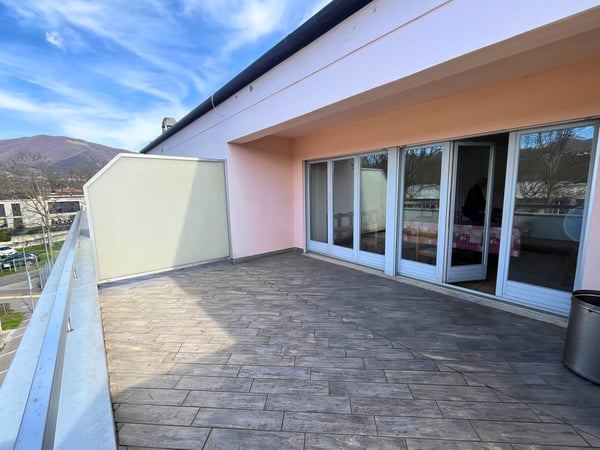 Immobile commerciale con funzione ristorativa e residenziale – Genestrerio 12