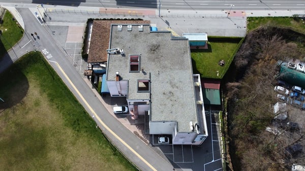 Immobile commerciale con funzione ristorativa e residenziale – Genestrerio 3